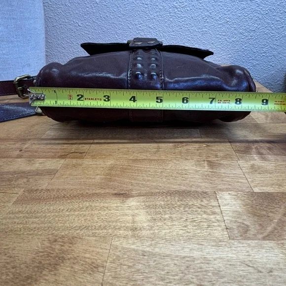 RARE Frye Studded Leather Crossbody Messenger Flap Bag Dark Brown - Picture 13 of 15